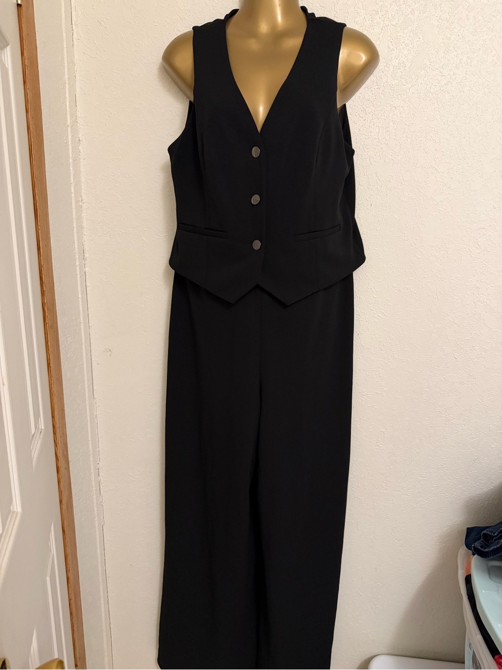 Dkny pants & jumpsuit black sleeveless vest front wide leg jumpsuit size 10